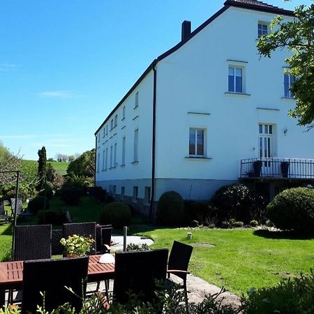 Altes Bauernhaus Im Gruenen Steffenshagen Exterior foto